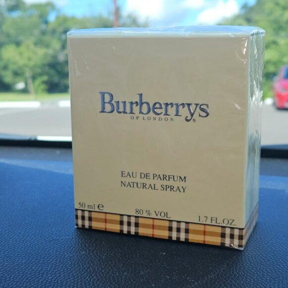 Burberry of London Classic Eau de Parfum Natural Spray for Women, 1.7 fl oz - Picture 1 of 2